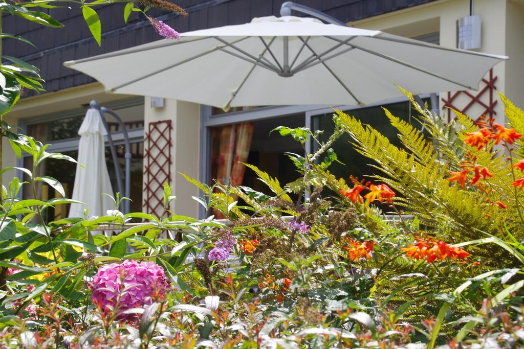 Hotel Le Roudou ฟุยส์นอง ภายนอก รูปภาพ